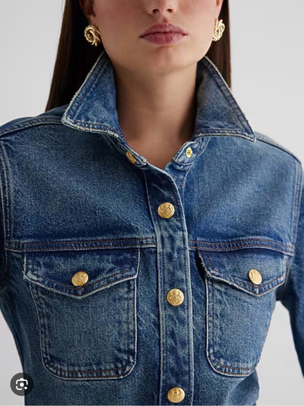 NWOT EXPRESS Women's Jean Jacket featuring gold buttons. Medium